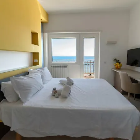 Affittacamere Sunset Guest house *